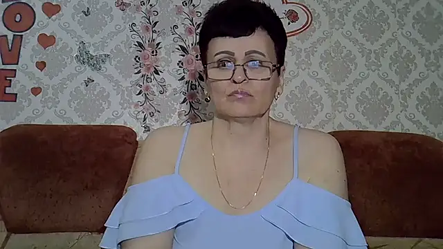 PaulaGolden online show from May 1, 7:18 pm
