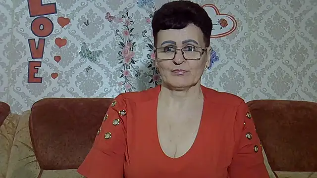 Snapshot of PaulaGolden chatting on May 26, 7:21 pm PaulaGolden online show from May 26, 7:21 pm