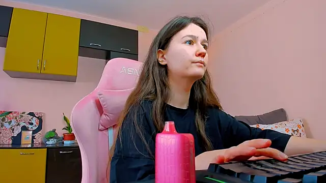 Snapshot of ameli_moon chatting on September 27, 11:04 am ameli moon online show from September 27, 11:04 am