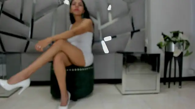 Snapshot of AmiraDulcee chatting on May 29, 2:48 pm AmiraDulcee online show from May 29, 2:48 pm