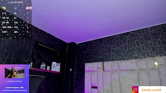 Snapshot of brenda_nova18 chatting on February 20, 11:31 am brenda nova18 online show from February 20, 11:31 am