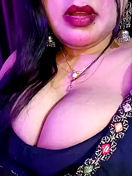 Suhanakhan00 online show from December 23, 11:17 pm