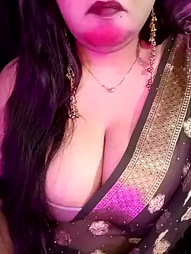 Suhanakhan00 online show from March 18, 7:50 pm