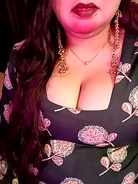 Suhanakhan00 online show from March 24, 7:24 am