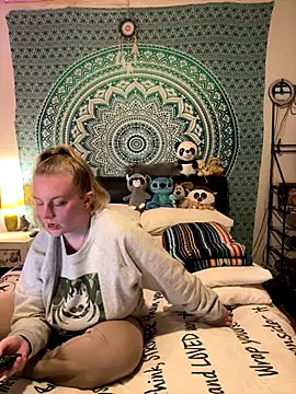 Vixen Mistress Ali online show from December 22, 6:05 pm