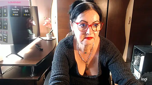 exymilf  online show from October 11, 11:42 am