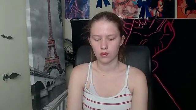 Snapshot of StellaCRL chatting on May 7, 6:19 am StellaCRL online show from May 7, 6:19 am