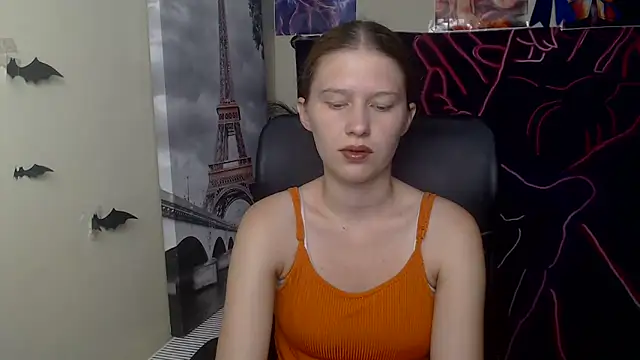 Snapshot of StellaCRL chatting on May 9, 6:13 pm StellaCRL online show from May 9, 6:13 pm
