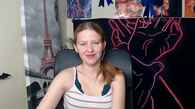 Snapshot of StellaCRL chatting on May 28, 7:00 pm StellaCRL online show from May 28, 7:00 pm