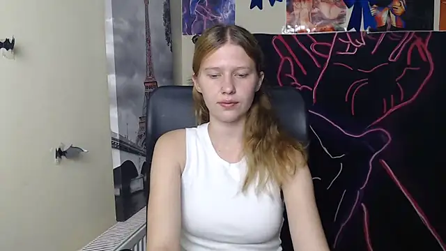 Snapshot of StellaCRL chatting on June 5, 6:13 pm StellaCRL online show from June 5, 6:13 pm
