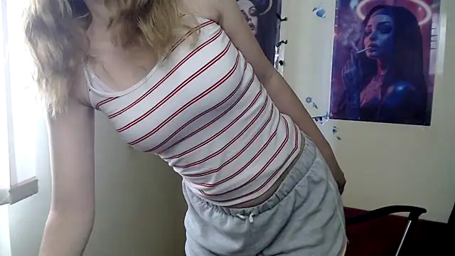 Snapshot of StellaCRL chatting on June 15, 6:26 am StellaCRL online show from June 15, 6:26 am