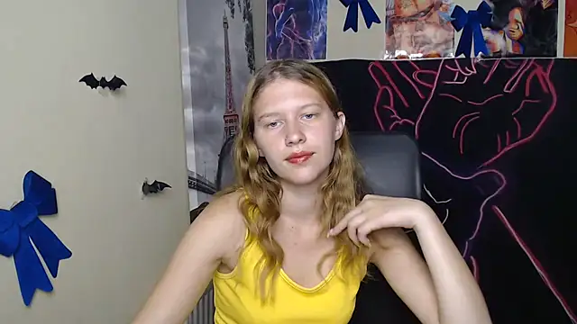 Snapshot of StellaCRL chatting on July 4, 6:47 pm StellaCRL online show from July 4, 6:47 pm