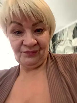 Laura Millf online show from February 4, 8:31 am