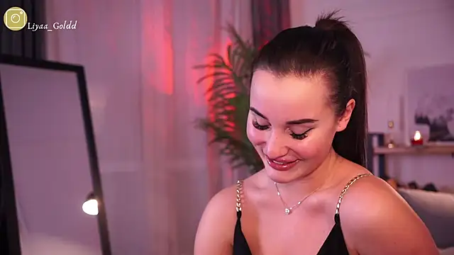 Snapshot of Liya_Gold_ chatting on February 28, 9:33 pm Liya Gold online show from February 28, 9:33 pm