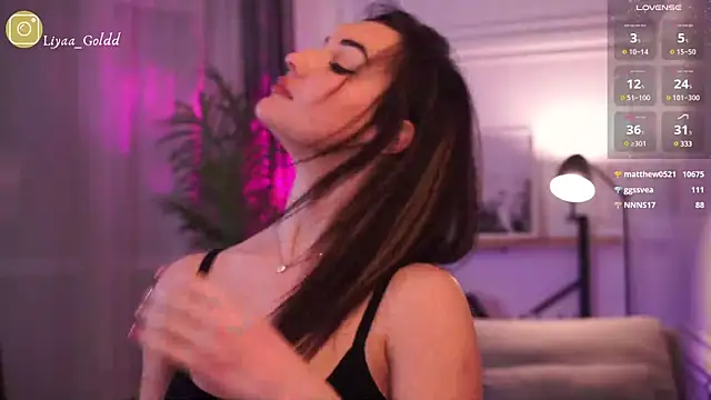 Snapshot of Liya_Gold_ chatting on March 9, 12:10 am Liya Gold online show from March 9, 12:10 am