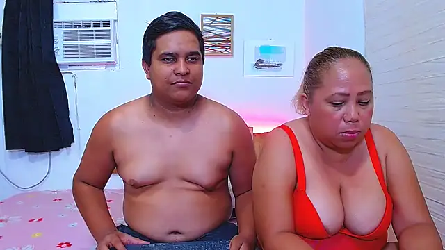 lucasandSofi online show from October 2, 3:35 am