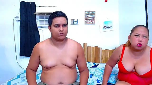 lucasandSofi online show from November 9, 6:06 pm