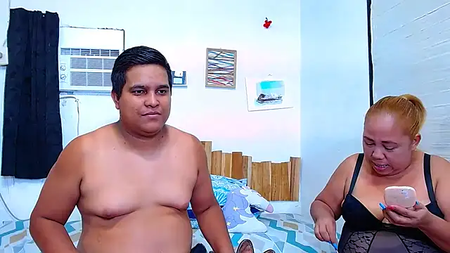 lucasandSofi online show from November 30, 9:08 pm