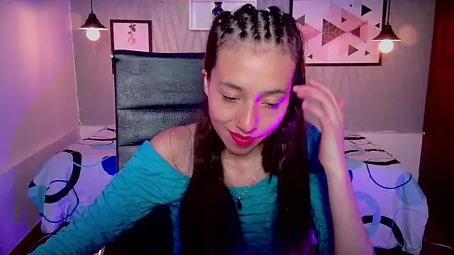 Snapshot of Valeria_roussi chatting on December 5, 7:17 pm Valeria roussi online show from December 5, 7:17 pm