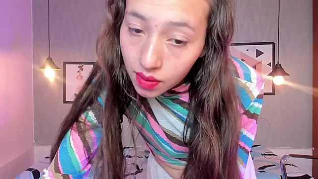 Snapshot of Valeria_roussi chatting on December 11, 4:09 pm Valeria roussi online show from December 11, 4:09 pm