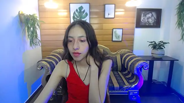 Snapshot of Valeria_roussi chatting on February 15, 11:03 pm Valeria roussi online show from February 15, 11:03 pm