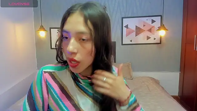 Snapshot of Valeria_roussi chatting on October 30, 2:40 pm Valeria roussi online show from October 30, 2:40 pm