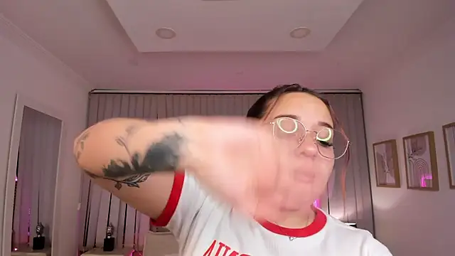 Valentina Se online show from February 22, 7:23 am