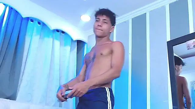 Sexys Boys Hot1 online show from January 11, 6:24 am