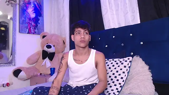 Sexys Boys Hot1 online show from September 20, 1:17 am