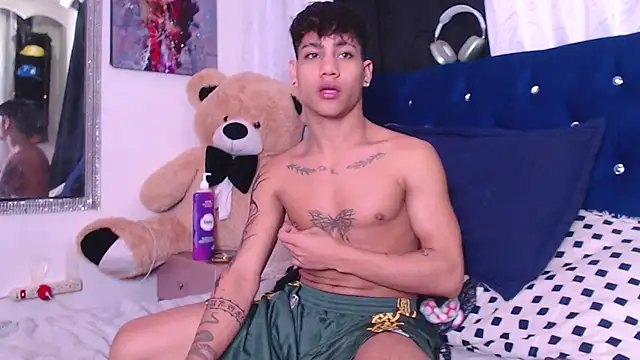 Sexys Boys Hot1 online show from October 1, 5:13 am