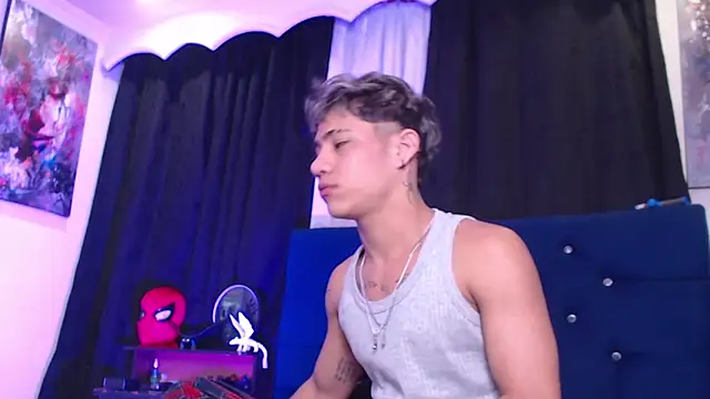 Snapshot of Sexys_Boys_Hot1 chatting on June 9, 1:17 am Sexys Boys Hot1 online show from June 9, 1:17 am