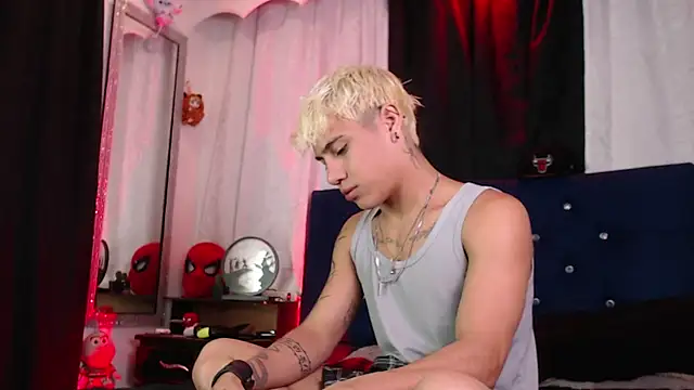 Snapshot of Sexys_Boys_Hot1 chatting on July 30, 1:26 am Sexys Boys Hot1 online show from July 30, 1:26 am