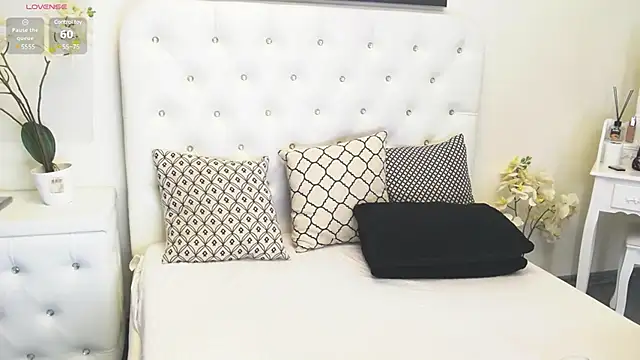 Ysabell01 online show from February 20, 5:23 am