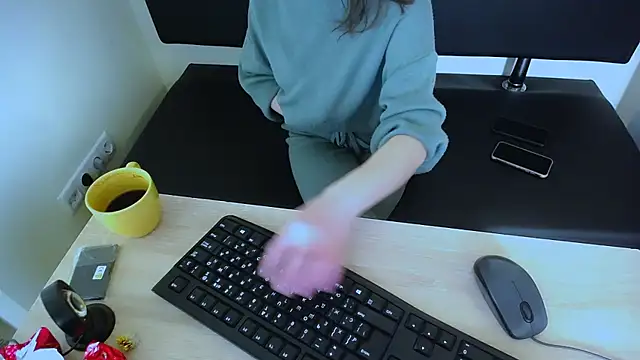 LaimaV  online show from November 7, 9:42 am