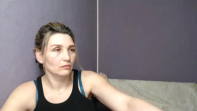  sexy lady online show from February 1, 6:29 pm