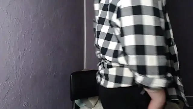  sexy lady online show from February 21, 8:05 pm