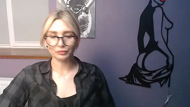  sexy lady online show from March 12, 1:06 pm