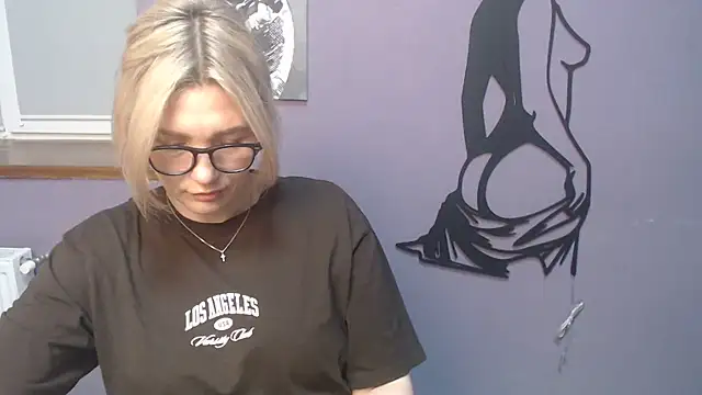 Snapshot of _sexy_lady chatting on May 21, 12:45 pm sexy lady online show from May 21, 12:45 pm