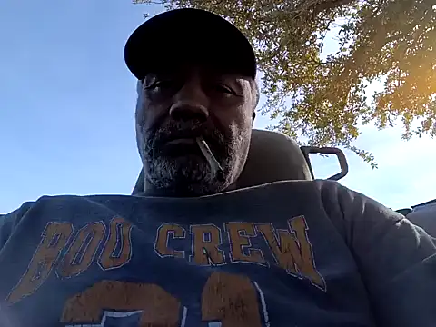 Snapshot of yasohw chatting on February 2, 9:13 pm yasohw online show from February 2, 9:13 pm