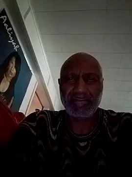 Snapshot of yasohw chatting on December 4, 5:21 pm yasohw online show from December 4, 5:21 pm