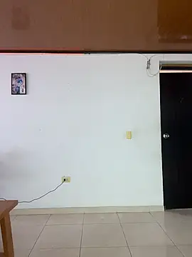 Snapshot of ALANAH_KITTY chatting on November 4, 8:19 pm ALANAH KITTY online show from November 4, 8:19 pm