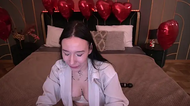 NikkiGoldSide online show from February 11, 12:37 am