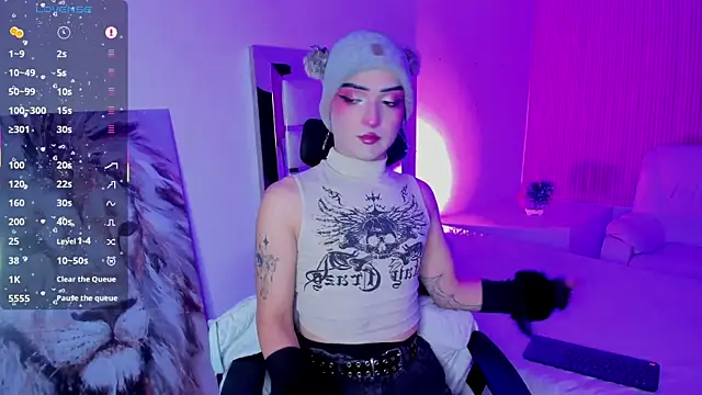 melodybonss  online show from October 21, 4:46 am