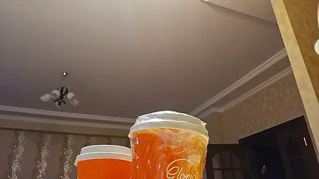 Snapshot of AlejandraDelaney chatting on December 17, 1:27 pm AlejandraDelaney online show from December 17, 1:27 pm