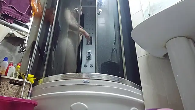 Snapshot of AlejandraDelaney chatting on December 31, 11:09 am AlejandraDelaney online show from December 31, 11:09 am