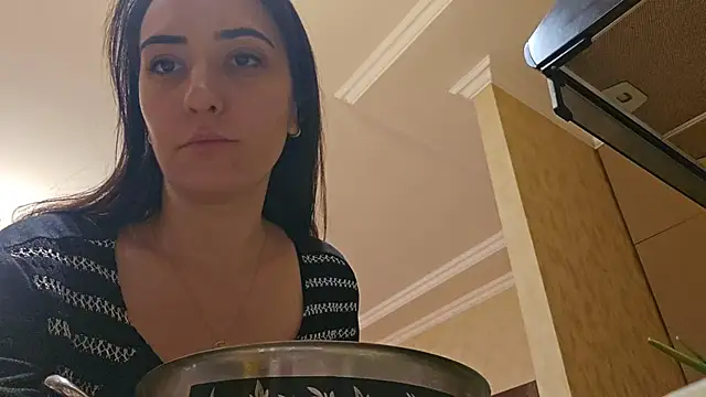 Snapshot of AlejandraDelaney chatting on February 6, 5:19 pm AlejandraDelaney online show from February 6, 5:19 pm