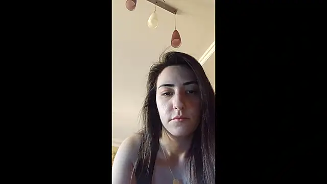 Snapshot of AlejandraDelaney chatting on March 3, 1:42 pm AlejandraDelaney online show from March 3, 1:42 pm