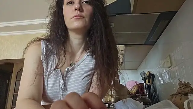 Snapshot of AlejandraDelaney chatting on October 19, 9:10 am AlejandraDelaney online show from October 19, 9:10 am