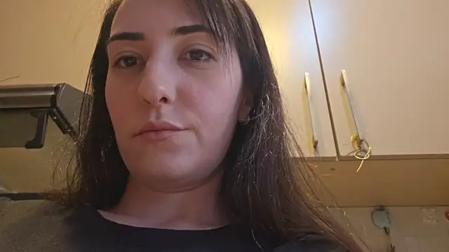 AlejandraDelaney online show from February 12, 1:06 pm