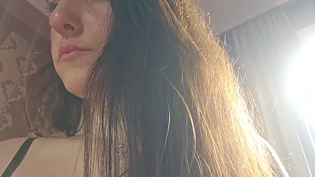 Snapshot of AlejandraDelaney chatting on May 22, 1:06 pm AlejandraDelaney online show from May 22, 1:06 pm